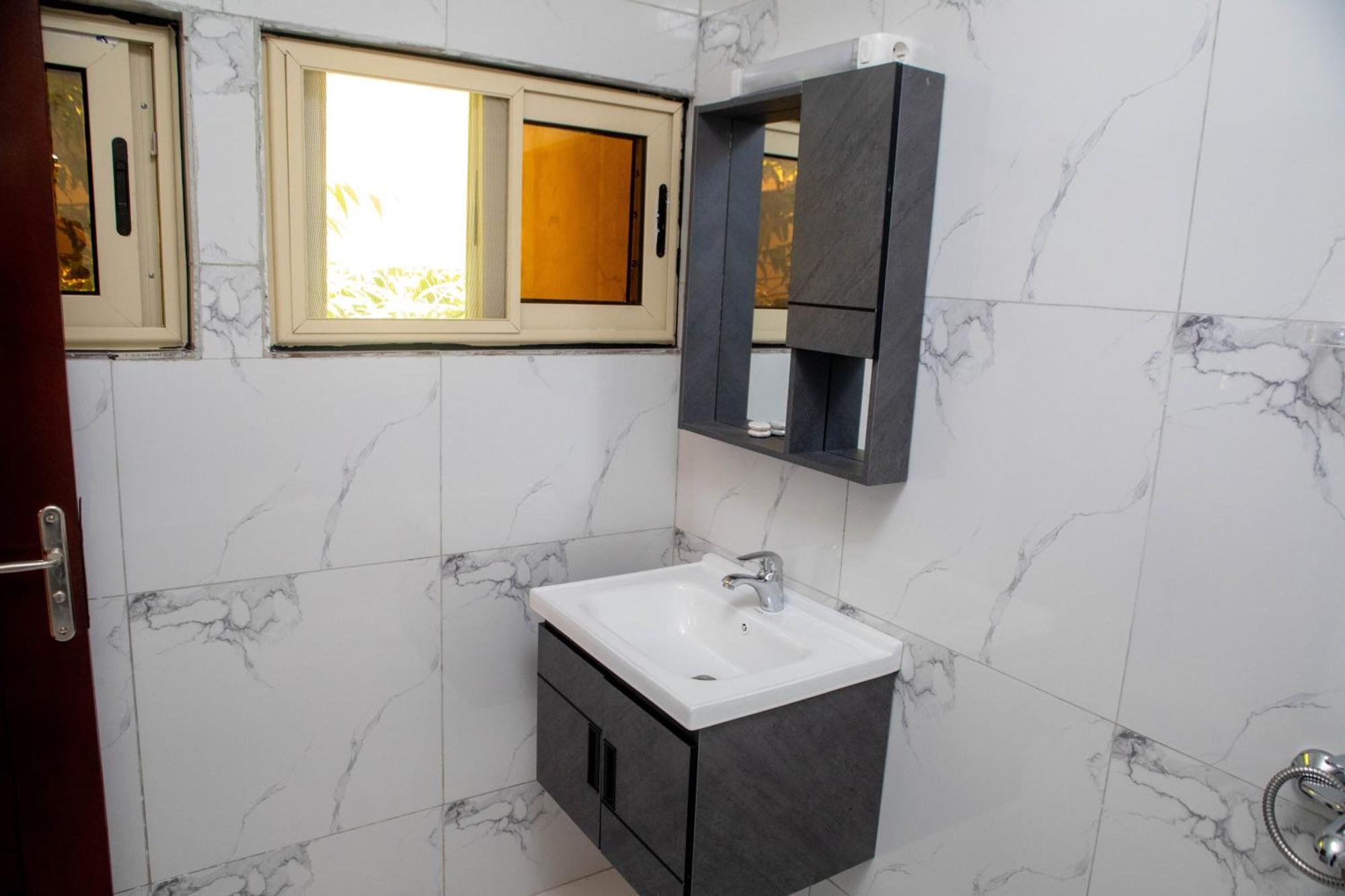 Hotel Les Orchidees Cotonou Dış mekan fotoğraf